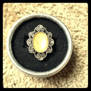 Yellow stone costume jewelry ring